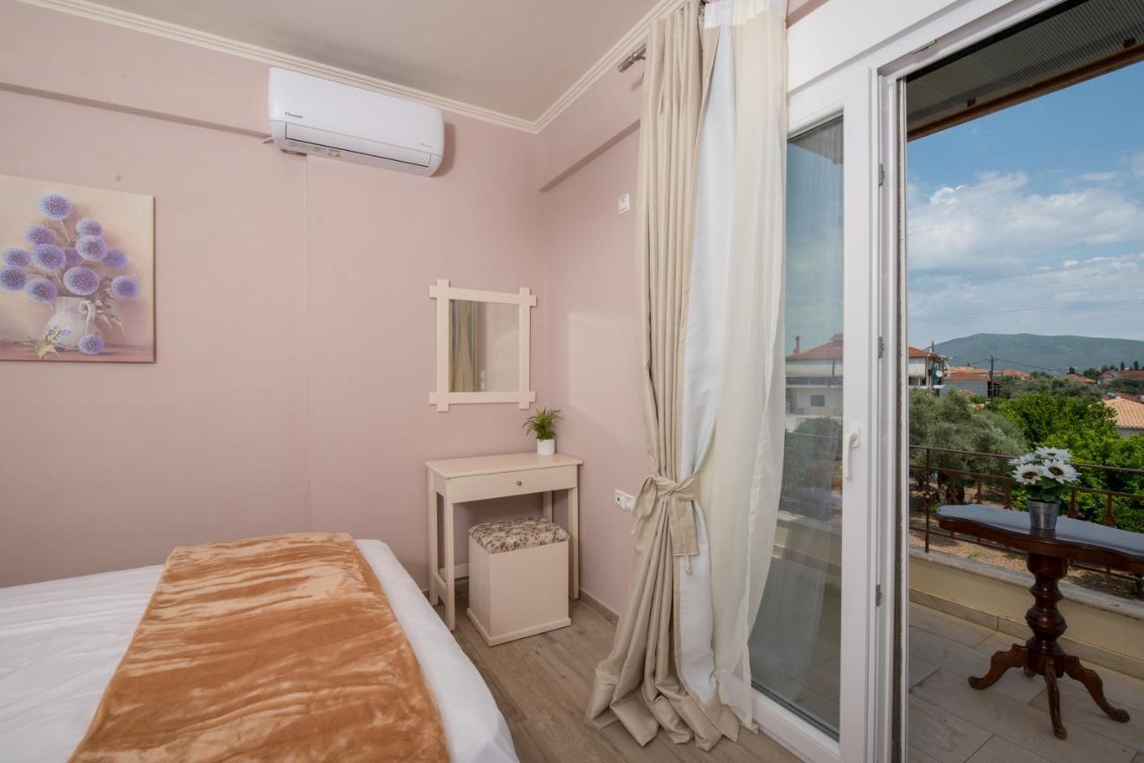 Vicula Mauras Villa *